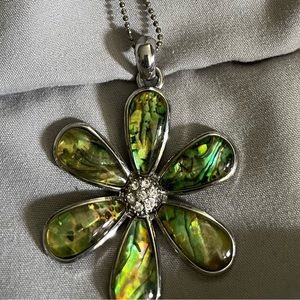 Lia sophia necklace